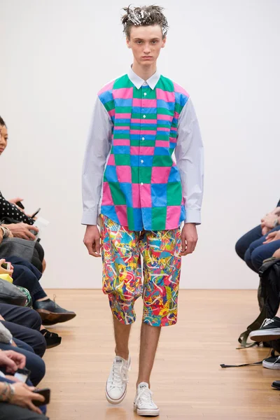 Look 10